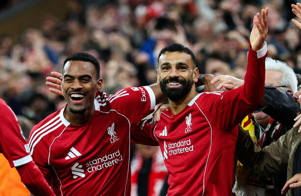 Арне Слот признал неустойчивость поздних побед «Ливерпуля»