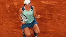 Швентек одержала первую победу в Сеуле