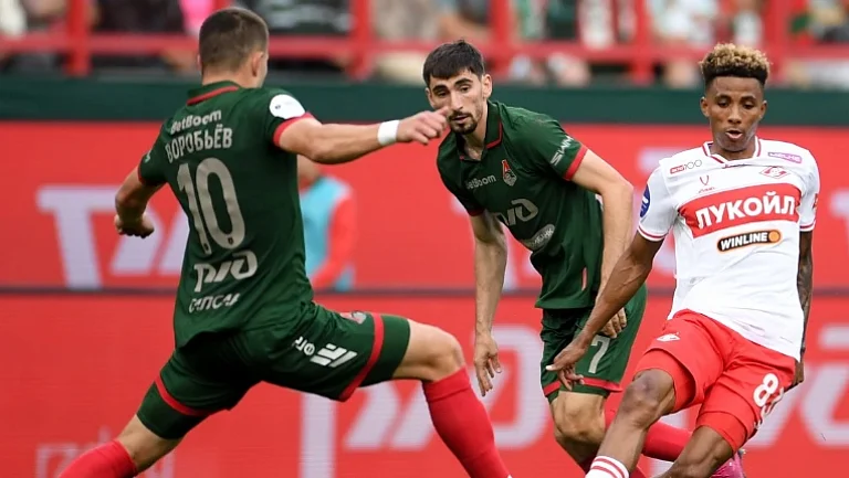 Экс-футболист Гладилин: «Локомотиву не нужно жертвовать Кубком России»