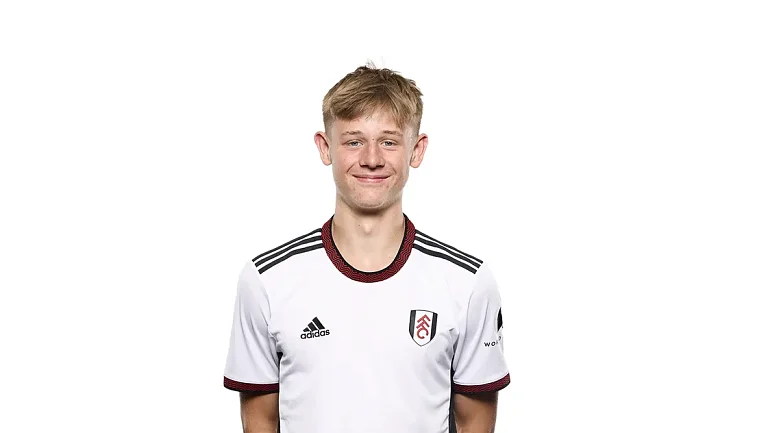 Люк де Фужроль дебютировал за «Дендер» в матче со «Стандардом»