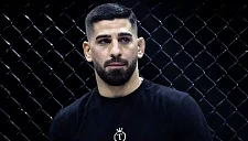 Джон Джонс о будущем Топурии: легко ли стать и остаться чемпионом UFC?