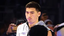 Тренер Бивола рассказал о сроках возвращения боксёра на ринг