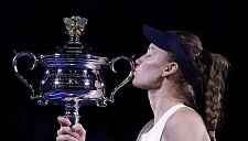 Опубликованы кадры «чемпионской» фотосессии Рыбакиной после триумфа на AO‑2026