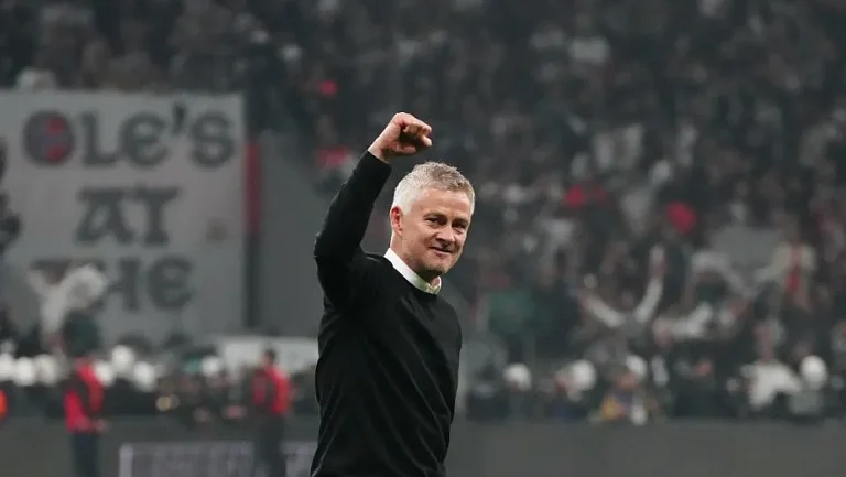 Уле Гуннар Сульшер рискует быть уволенным из «Бешикташа»