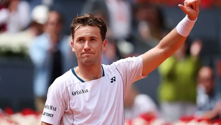 Швёнтек и Рууд прошли в финал микста US Open