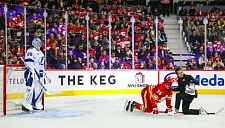 «Флэймс» потерпели разгромное поражение от «Тампы-Бэй»