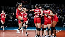 «Япония» и «Камерун» встречаются на волейбольной арене Хуамарк: стартовые позиции и ожидания