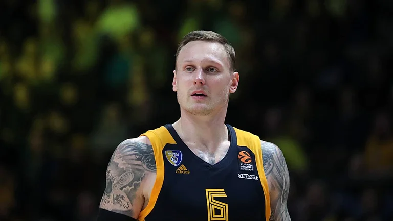 В Латвии установили памятник Янису Тимме