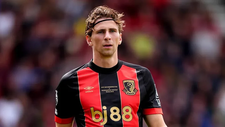 «Борнмут» задержал приезд Забарного в ПСЖ — L'Equipe