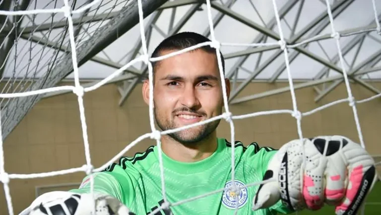 Фран Вьейтес перешел в «Лестер Сити»