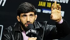 Дана Уайт объяснил, почему титульный бой дали Гейджи и Пимблетту, а не Царукяну