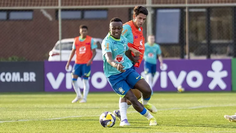 Игрок сборной Бразилии сломал руку на тренировке