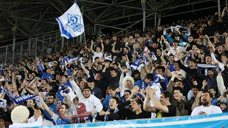 «Динамо» Махачкала грозят санкции из-за скандирований болельщиков против судьи