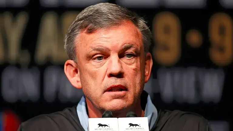 Атлас считает бой Альвареса и Кроуфорда запоздалым