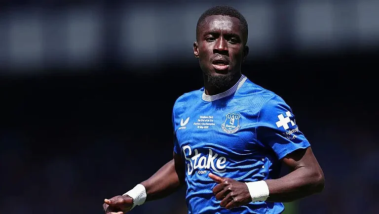 АПЛ объяснила удаление игрока «Эвертона» после стычки с одноклубником