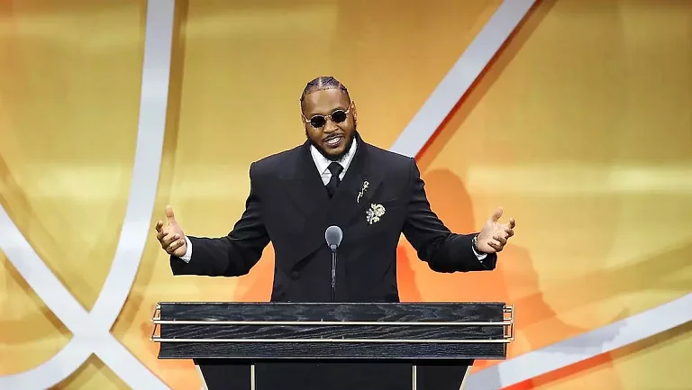 Кармело Энтони назвал свою стартовую пятёрку всех времён