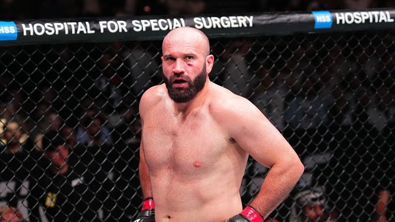 Мурзаканов и Ракич могут провести поединок на турнире UFC 321 в Абу-Даби