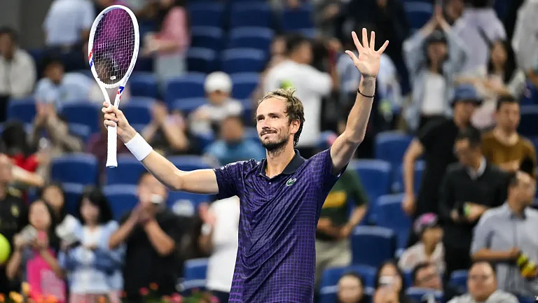 Медведев и Тьен встречаются в ½ финала ATP-500 в Пекине