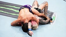 Торосян назвал сильные и слабые стороны Царукяна после боя с Хукером