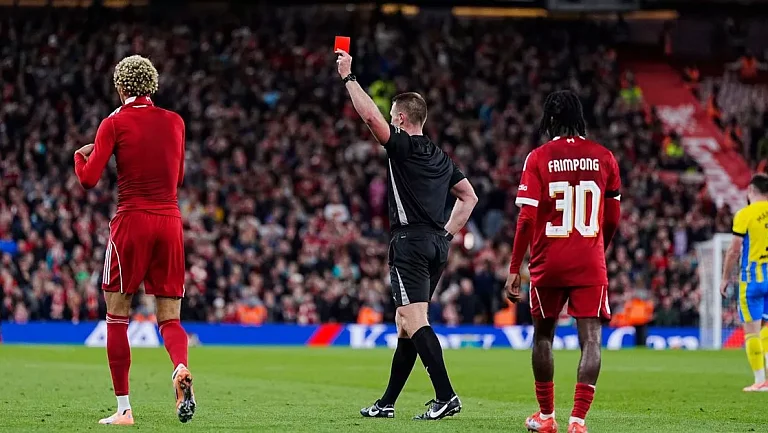 Экитике грозит штраф за удаление в матче с «Саутгемптоном»