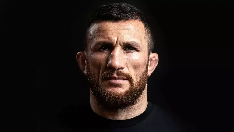 Экс-чемпион UFC Двалишвили раскрыл, почему Топурия победит Ислама Махачева