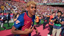 Ямаль считает Дембеле фаворитом в борьбе за «Золотой мяч»