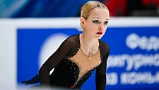 Родителей Елены Костылевой прогнали с территории академии «Ангелы Плющенко»