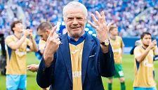 70-летний глава «Зенита» может сыграть за «Амкал»