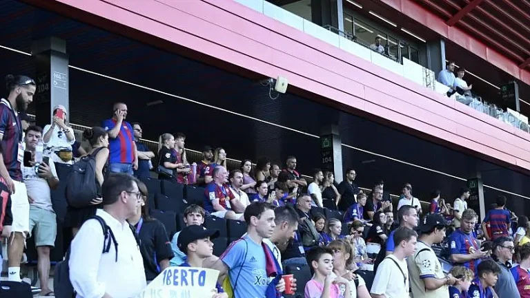 «Барселона» объявила о продаже билетов на матч с «Валенсией»