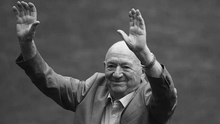 Матчи РПЛ, Кубка России и ФНЛ начнутся с минуты молчания в честь Симоняна