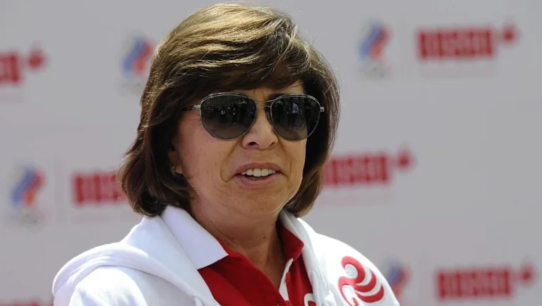 Роднина хочет ответить на угрозы мамы Костылёвой о смене гражданства