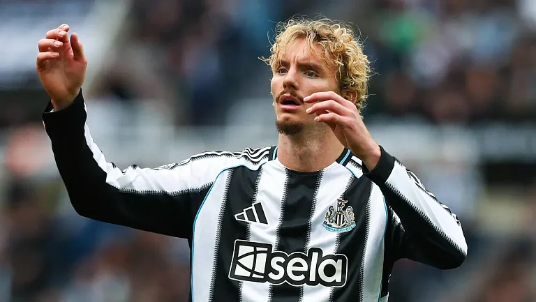 Болельщики «Ньюкасла» обрушились с критикой на решение VAR