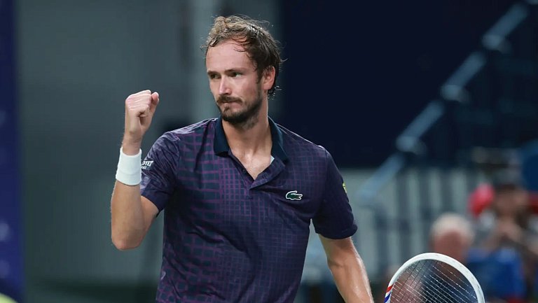 Медведев признался, что играл неудачно в победном матче с Сонего