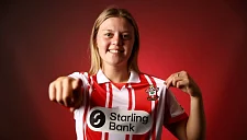 Джесс Симпсон присоединилась к «Саутгемптону» на правах аренды