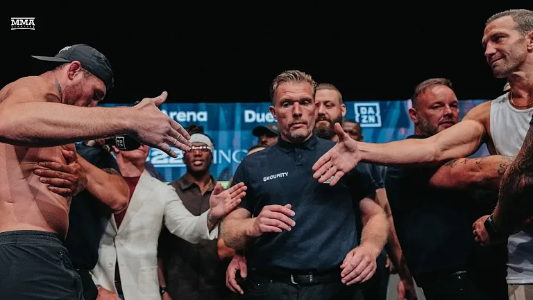 Даррен Тилл проведет бой с Люком Рокхолдом в Misfits Boxing