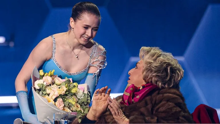 Тарасова заявила, что ей надоели вопросы о Валиевой