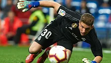 Голкипер Люка Зидан впервые сыграл за сборную Алжира в матче с Угандой