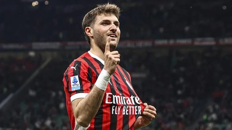 Хименес сам решил остаться в «Милане», несмотря на переговоры с другими клубами