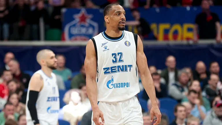 Американский центровой Винс Хантер покидает «Зенит»