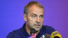 Ханси Флик разочарован ситуацией с регистрацией игроков в «Барселоне»