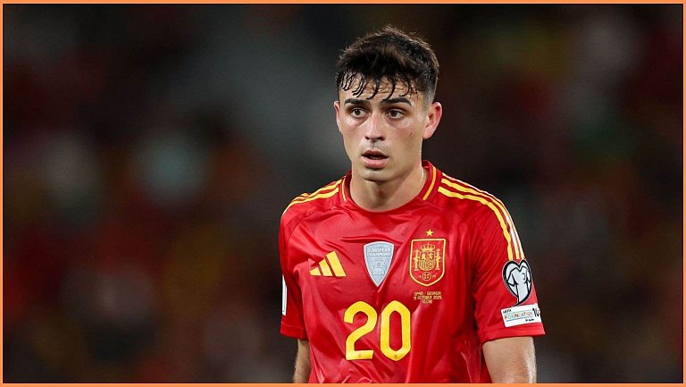 Тренер сборной Испании высказался о смене позиции Педри