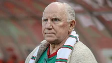 Валерий Баринов хочет сказать, что Липатов нанёс вред «Локомотиву»