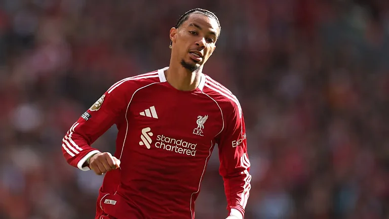 Эксперт усомнился в выборе Экетике после трансфера Исака