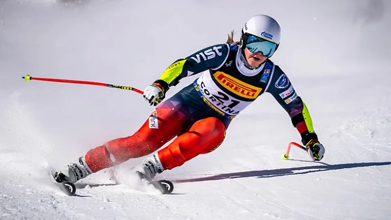 Горнолыжница Плешкова хочет рассказать об атмосфере на Олимпиаде