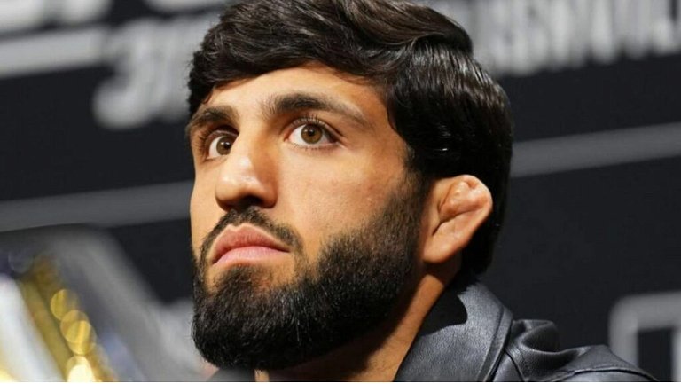 Царукян проведет бой против Хукера