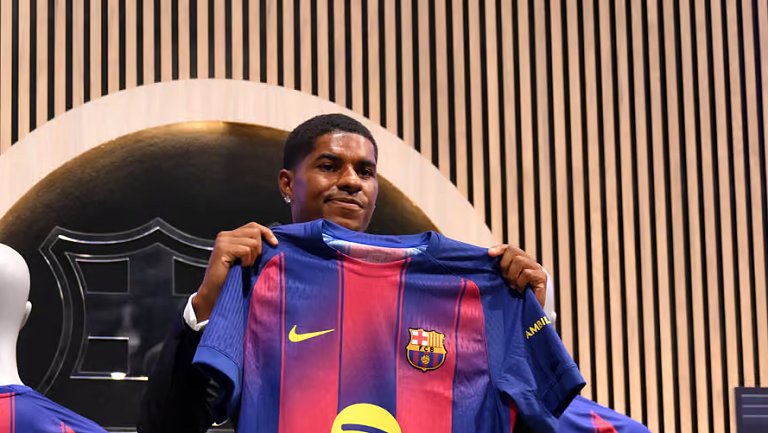 Президент «Барселоны» заявил, что Рэшфорд мечтал и дальше играть за «МЮ»