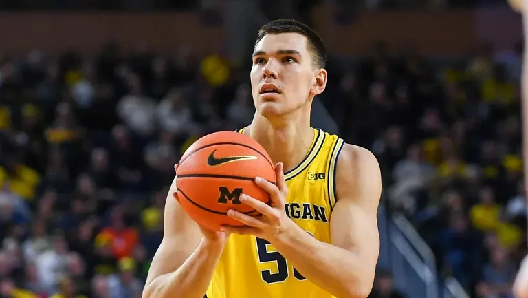 Российский центровой Голдин провёл 11 минут за «Майами» против «Атланты»