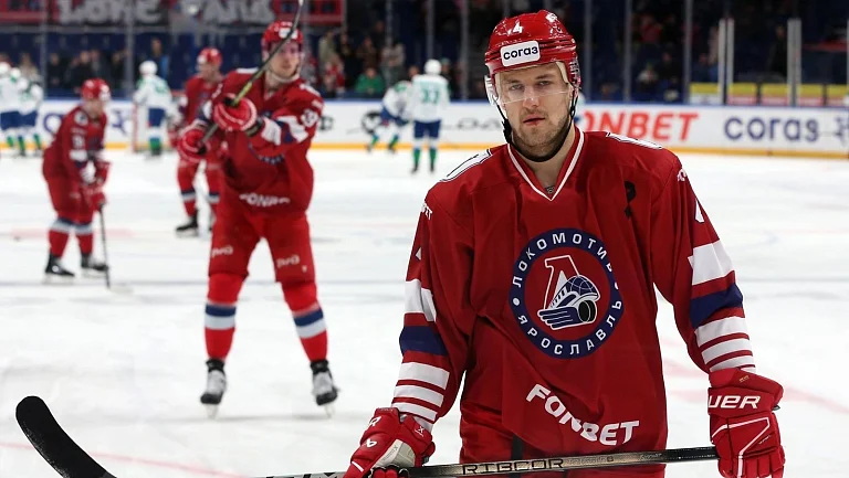 Защитник «Локомотива» Елесин оценил игру против «Сибири»