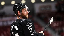 Стивен Кэмпфер объявил о завершении карьеры защитника «Трактора»

