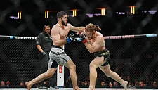 Раскрыты гонорары Махачева и Делла Маддалены за бой на UFC 322